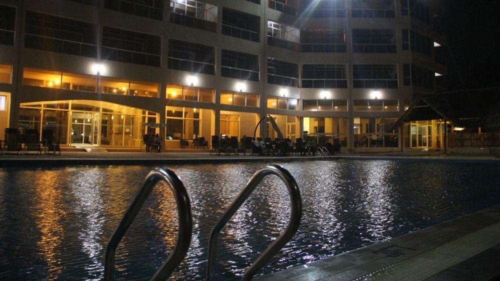 Landmark Mbezi Beach Resort Dár Al-Szalám Kültér fotó