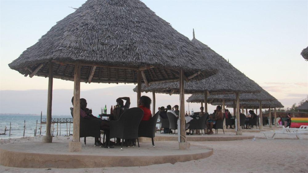 Landmark Mbezi Beach Resort Dár Al-Szalám Kültér fotó