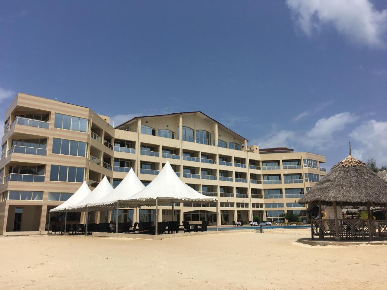Landmark Mbezi Beach Resort Dár Al-Szalám Kültér fotó