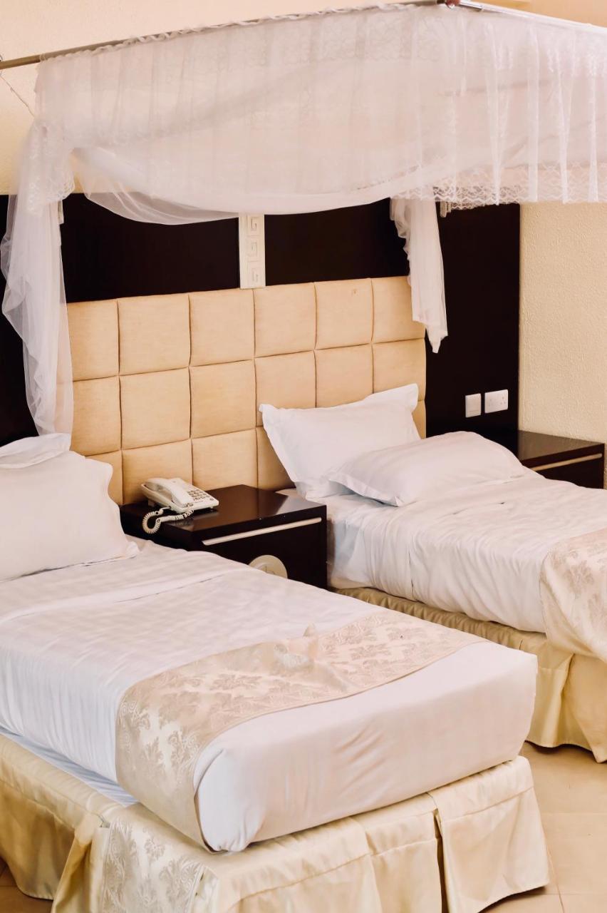 Landmark Mbezi Beach Resort Dár Al-Szalám Kültér fotó